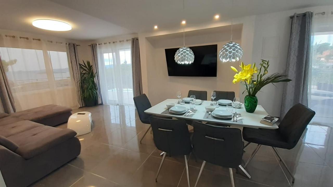 Holiday Hvar Lux Basina Ngoại thất bức ảnh