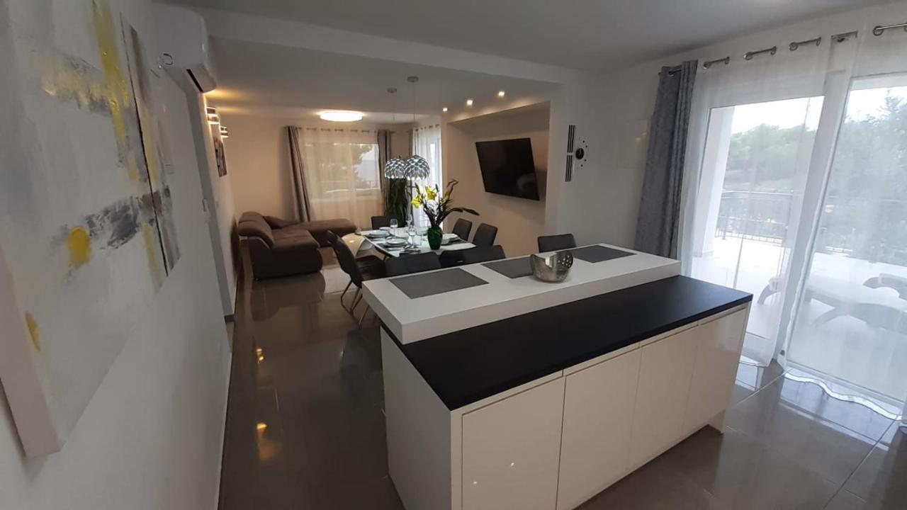 Holiday Hvar Lux Basina Ngoại thất bức ảnh
