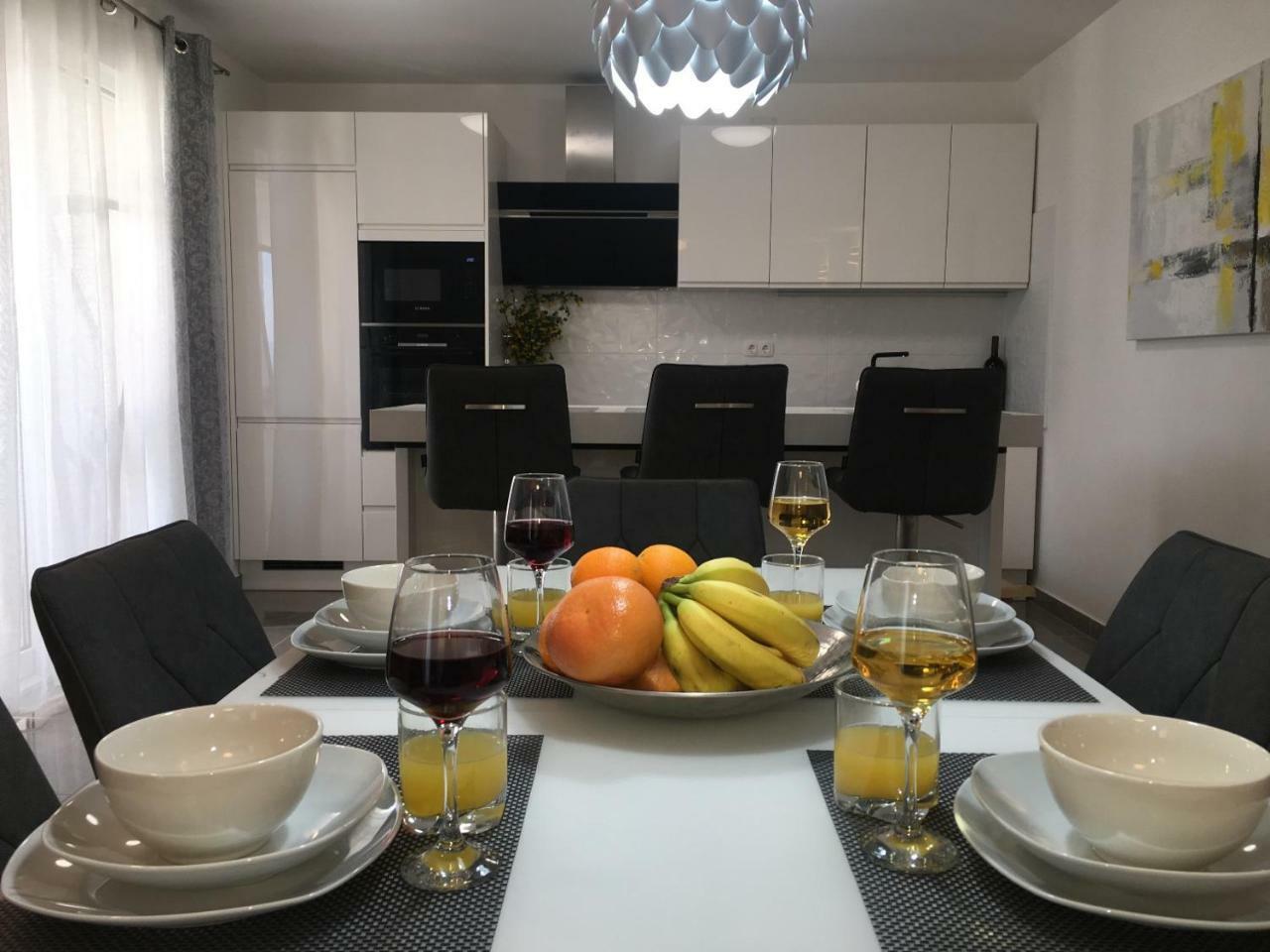 Holiday Hvar Lux Basina Ngoại thất bức ảnh